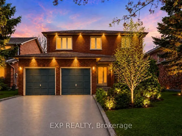 51 Sanderson Cres, Richmond Hill, ON L4C 5L5