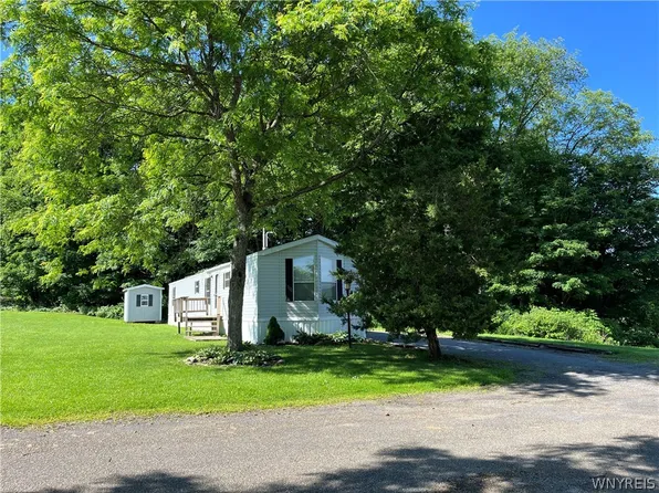 64 Valley Vw, Ellicottville, NY 14731