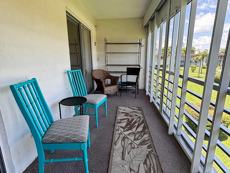 3000 Springdale Blvd #316 — Photo 9