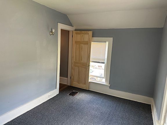 4th image of 431 McPherson St