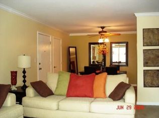 4717 Weybridge Gdns APT 104, Saint Matthews, KY 40207