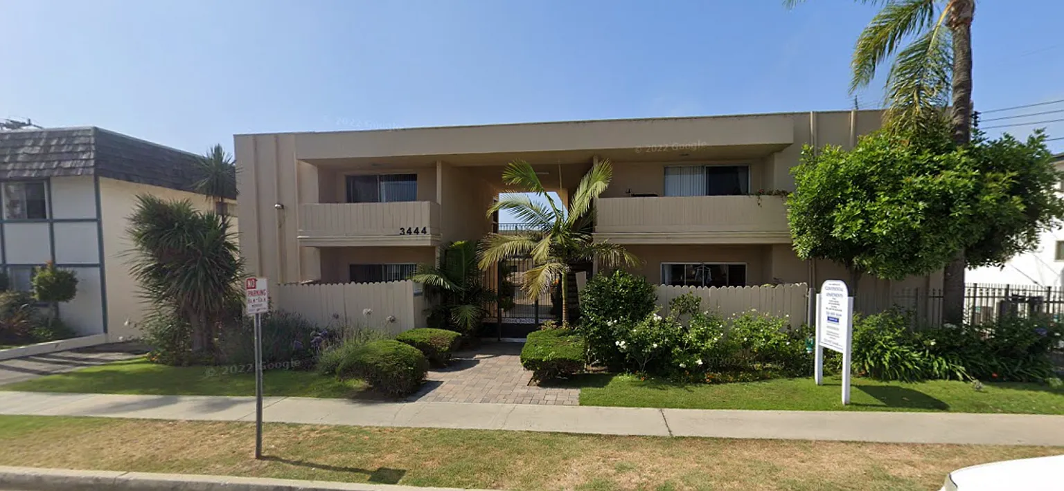 Emerald - Continental Apts. — Photo 1