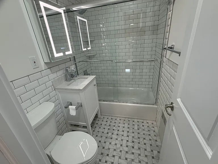 111 Belmont Ave #2 — Photo 4