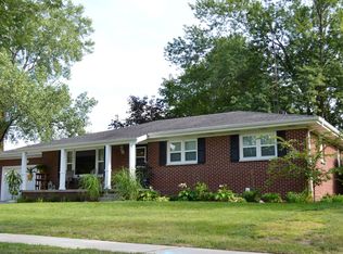 501 4th Ave NW, Demotte, IN 46310