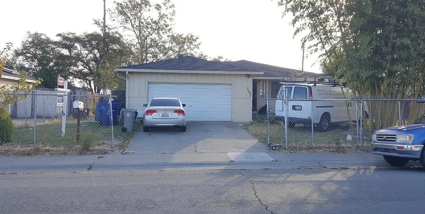 7727 Laurie Way photo 1