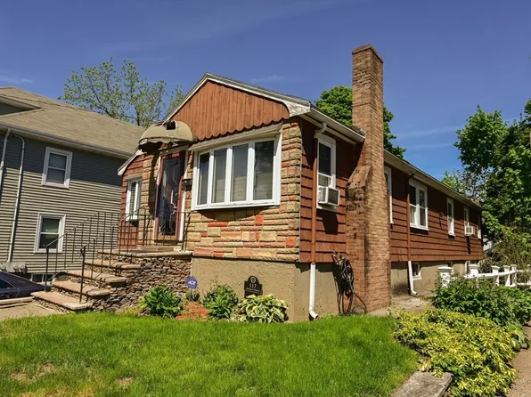 117 Fairmount St, Dorchester, MA 02124