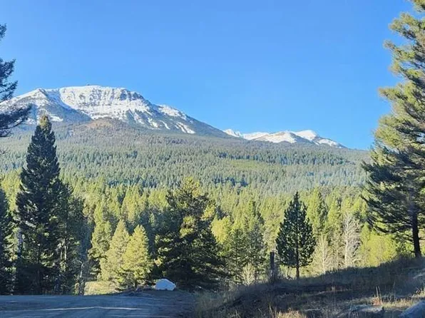 4911 Alpenglow Way, Island Park, ID 83429