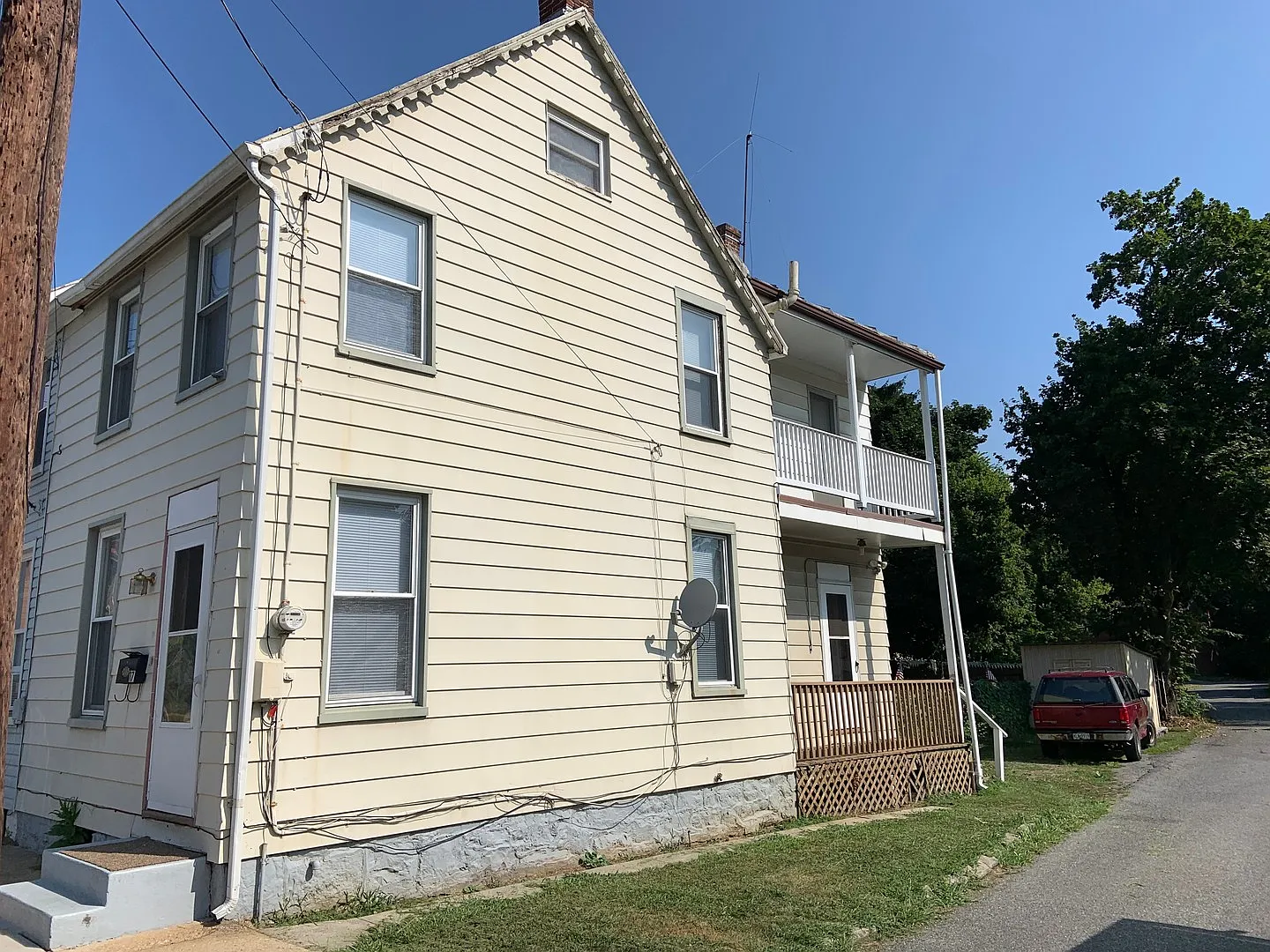 Coming Next Month Two Bedroom Home in Carlisle — Photo 2