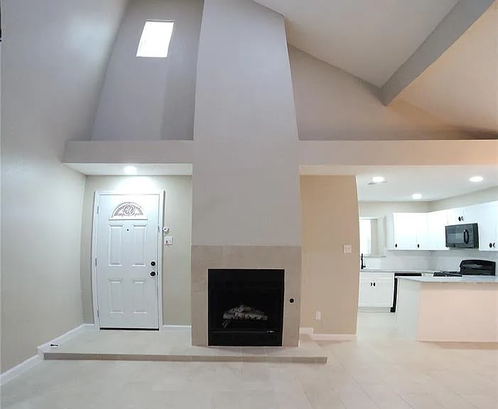 128 Lasso St — Photo 4