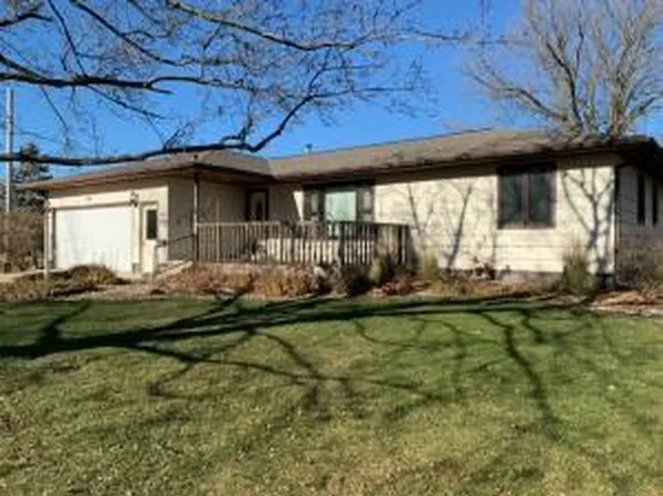 403 E Ionia St, Radcliffe, IA 50230