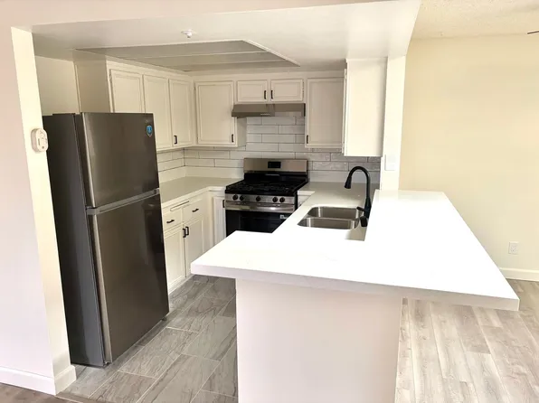 Buena Park (BP), 6331 Los Robles Ave APT 6, Buena Park, CA 90621