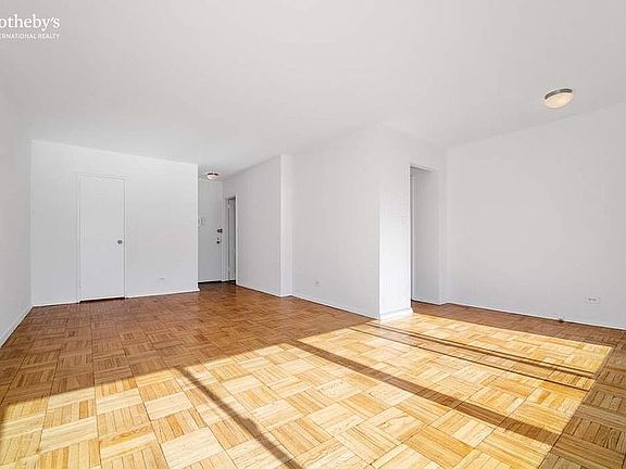 4th image of 175 W 12th St APT 8M