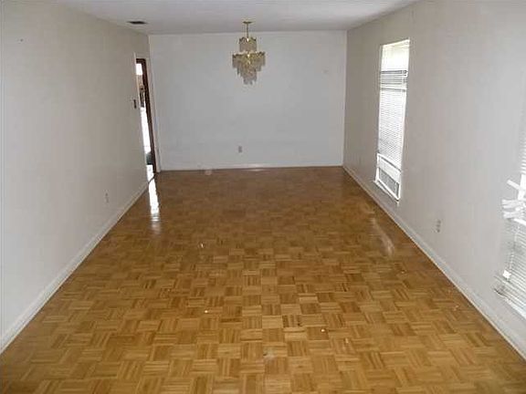 2nd image of 5053 Calkins Dr