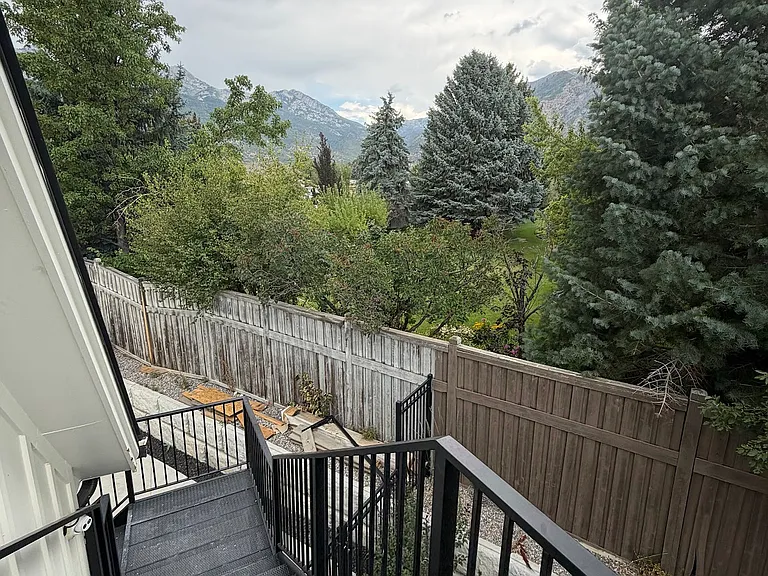 E Watkins Cir — Photo 9