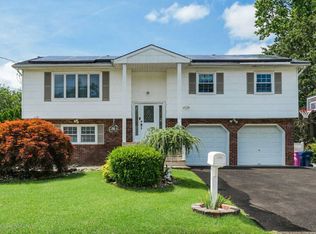 824 Leeward Ave, Beachwood, NJ 08722