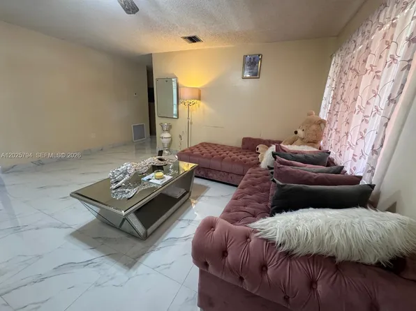 5923 Fillmore St, Hollywood, FL 33021