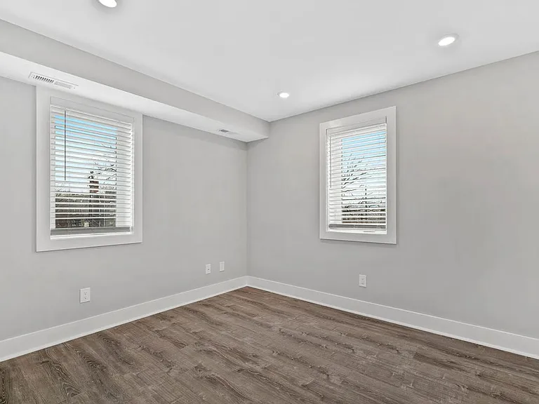 3325 13th St SE — Photo 13