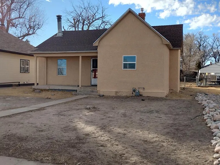 2609 N Grand Ave — Photo 10
