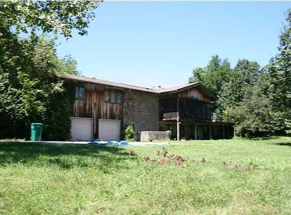 5th image of 516 Brooks Ln