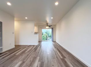 3207 W Ball Rd APT 17, Anaheim, CA 92804