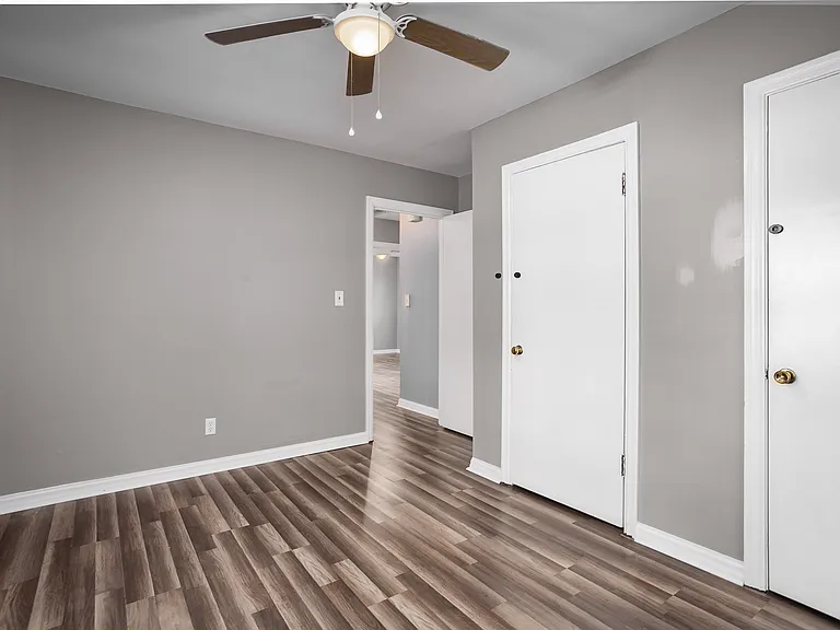4126 Eastwood Dr — Photo 15