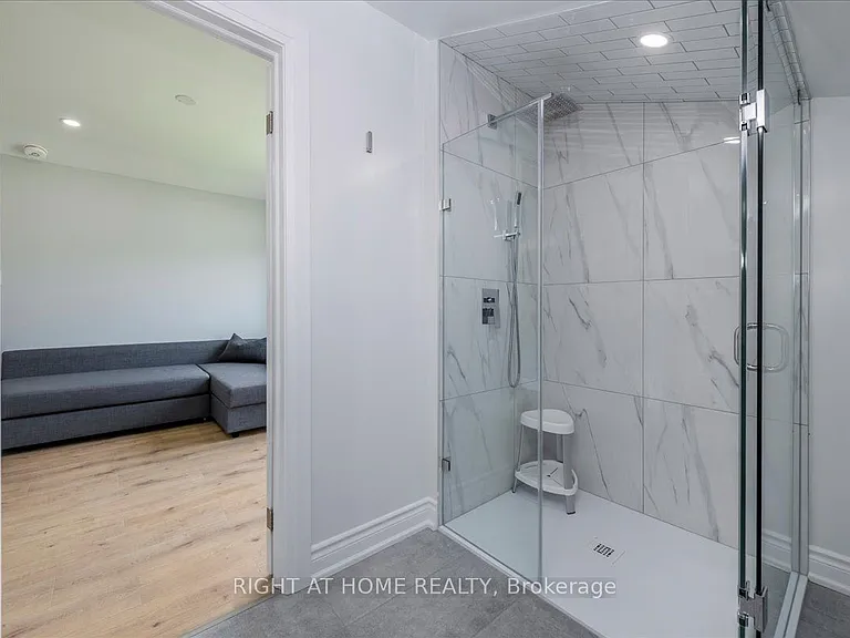 405 Limerick St — Photo 30