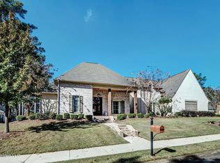 132 Shoreline Dr, Madison, MS 39110