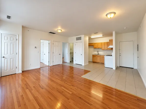 119 New Street, 119 New St #202, Plainfield, NJ 07060