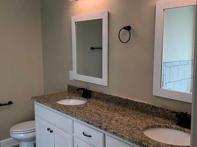 1117 Runningvine Ln — Photo 4