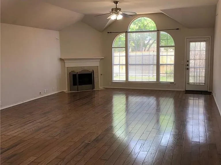 2521 Allegro Ln — Photo 26