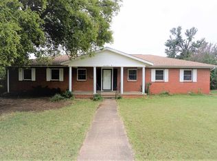 706 Jackson St, Perry, OK 73077