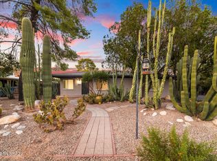 2525 E Lind Rd, Tucson, AZ 85716
