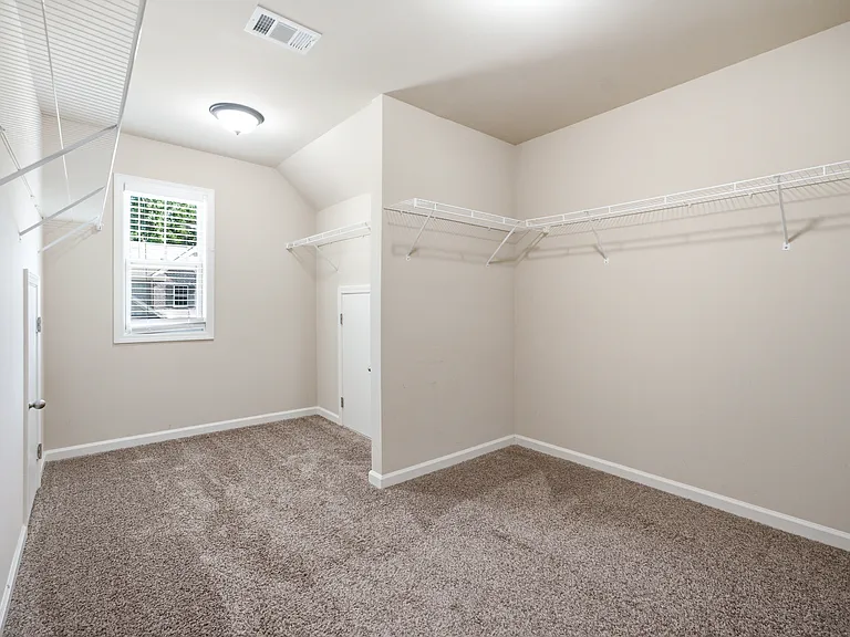 4309 Mantova Dr — Photo 16
