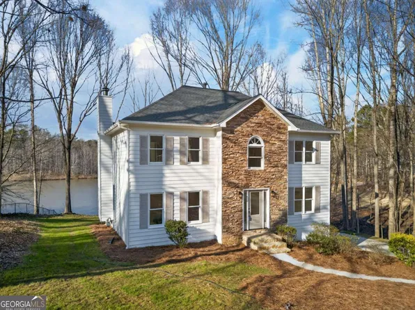 511 Lakeside Dr, Hiram, GA 30141