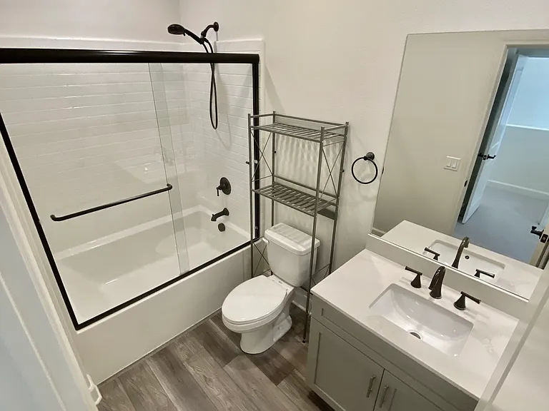 808 Ada St #1 — Photo 18