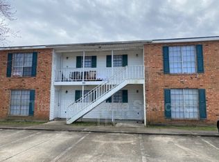 108 Hummingbird Ln APT D, Lafayette, LA 70506