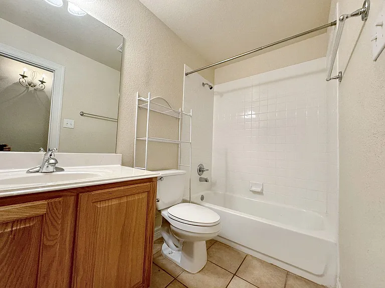 2103 Preakness Ln — Photo 12