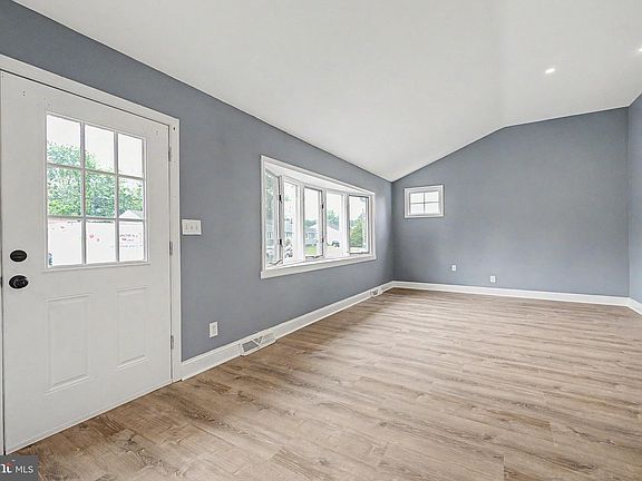 5th image of 16 Malvern Rd
