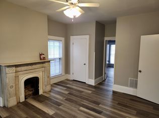 840 Tremont Ave #1/2, Davenport, IA 52803