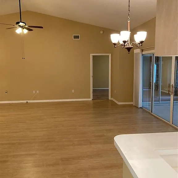 1327 Tollbridge Ct — Photo 6
