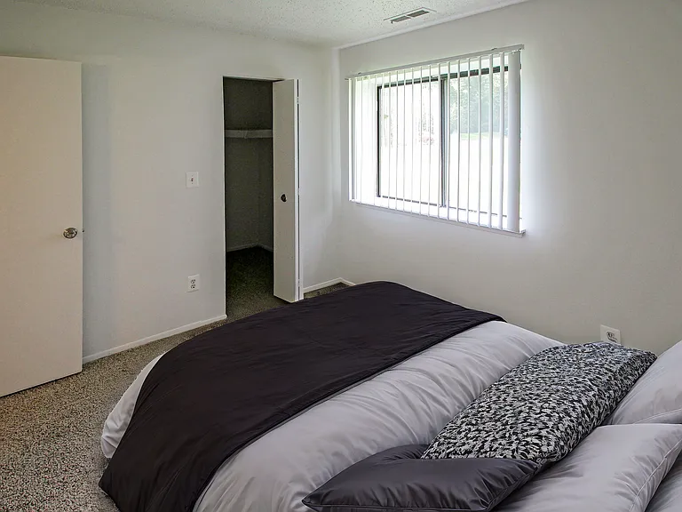 Pine Hill Apartments — Photo 16