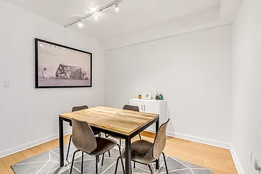 Rented by R New York