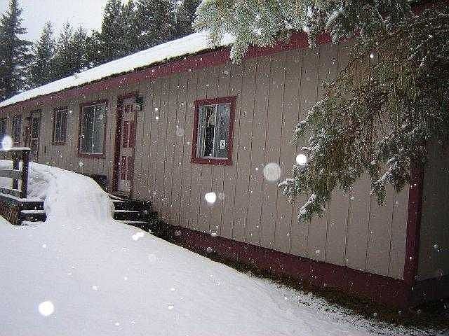 1st image of 9777 Pinehurst Dr