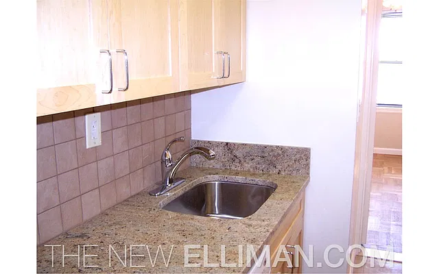 Rented by Douglas Elliman | media 18