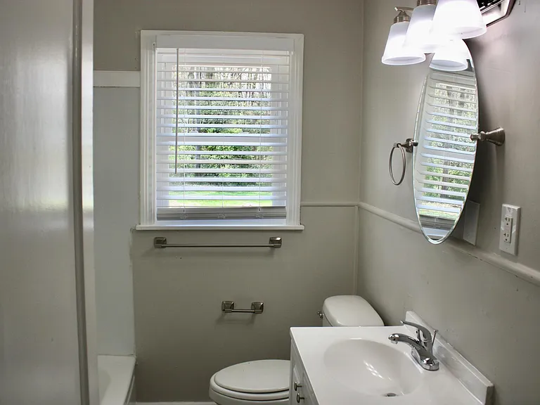 1017 Crestline Rd NW — Photo 7