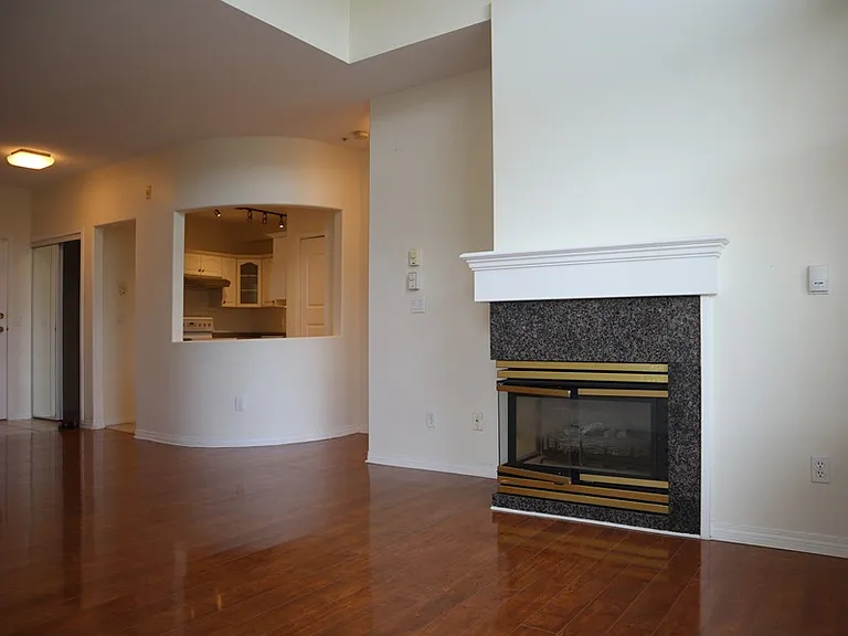 3176 Plateau Blvd — Photo 5