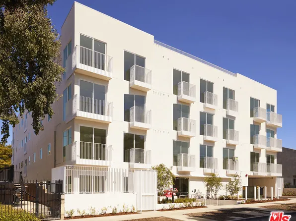 636 N Juanita Ave, Los Angeles, CA 90004