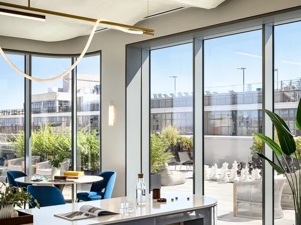 29-17 40th Avenue image 15 of 20