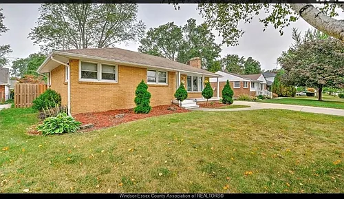 3087 Avondale Ave Photo 1