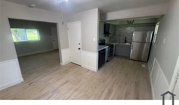 4939 Hayes Rd — Photo 2